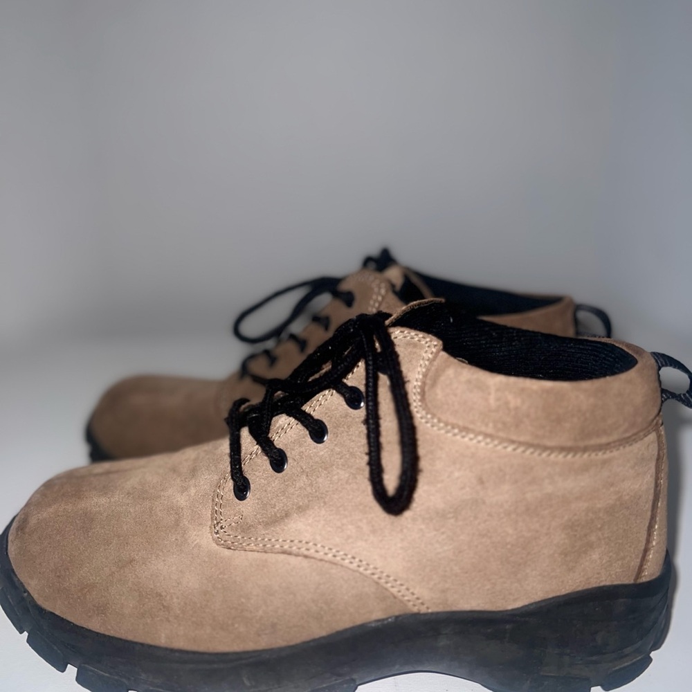 Lands End Women’s Tan Lace-Up Boots sz 7